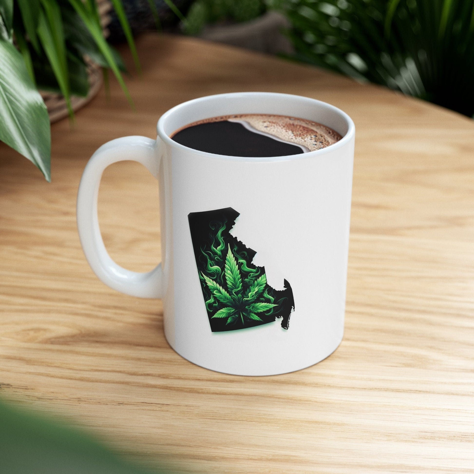 DELAWARE Weed Mug - State Themed Coffee Mugs, Marijuana Graphic - Perfect Gift for Smokers, Weed Lovers, Stoners - Cannabis Decor