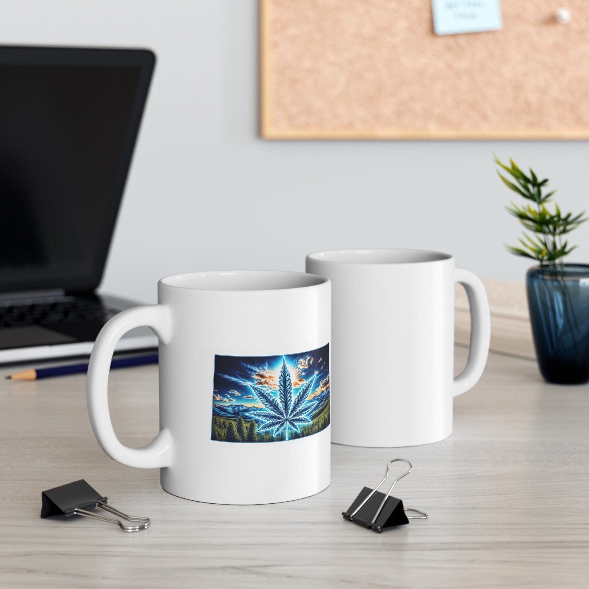 COLORADO Weed Mug - State Themed Coffee Mugs, Marijuana Graphic - Perfect Gift for Smokers, Weed Lovers, Stoners - Cannabis Decor